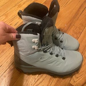 Solomon Winter Boots Size 6